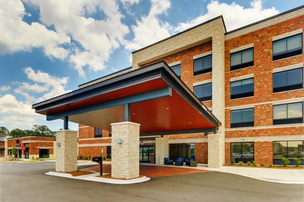 Holiday Inn Express - Wilmington - Porters Neck By Ihg Exterior photo