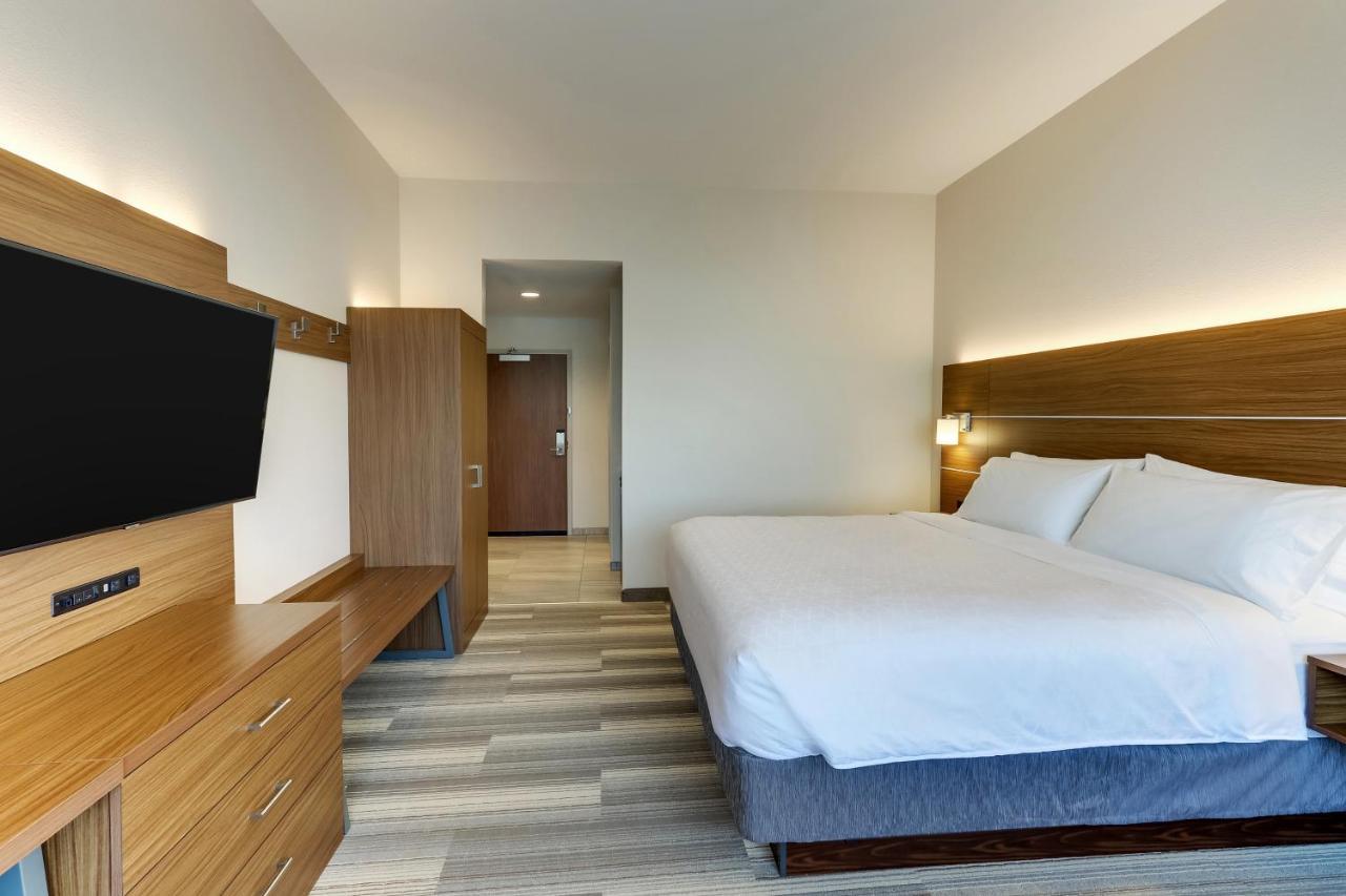 Holiday Inn Express - Wilmington - Porters Neck By Ihg Exterior photo