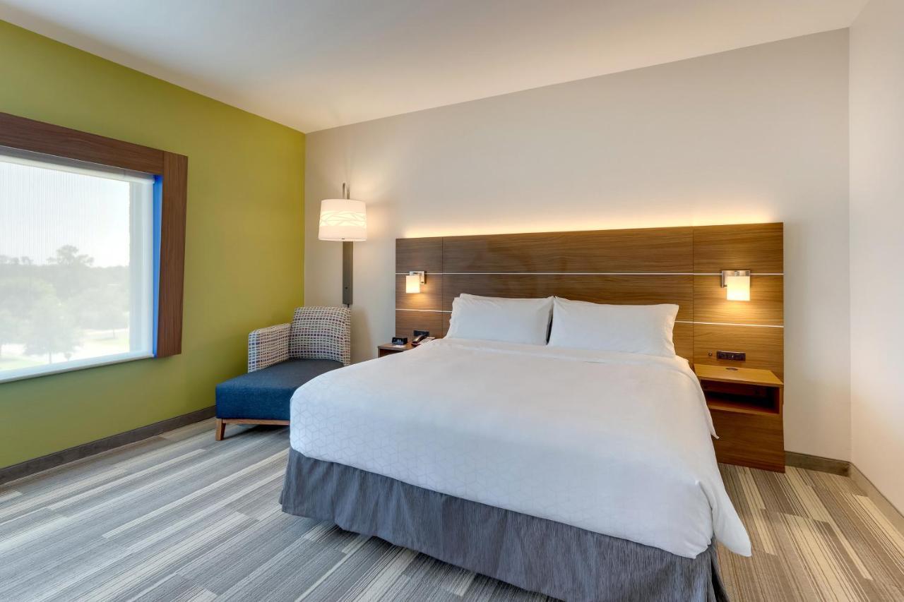 Holiday Inn Express - Wilmington - Porters Neck By Ihg Exterior photo